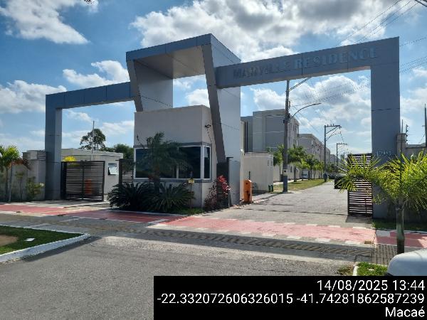 Vende-se em Macae-RJ  apto, 40.82 de área total, 40.82 de área privativa,  2_qto(s), a.serv, 1_sala(s), 1 lavabo(s), cozinha, 1_vaga(s) de garagem.