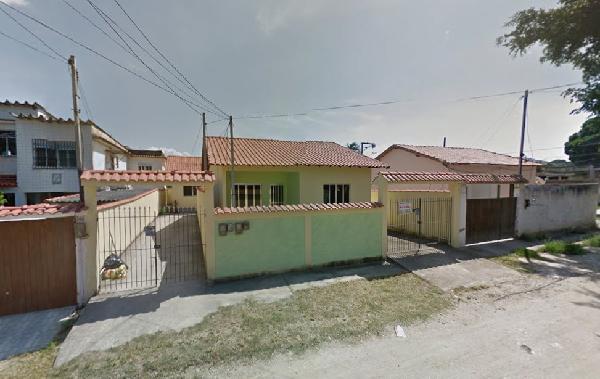 Vende-se em Mage-RJ  Casa, 70.68 de área total, 70.68 de área privativa, 136.33 de área do terreno,  2_qto(s), varanda, a.serv, WC, 1_sala(s), cozinha.