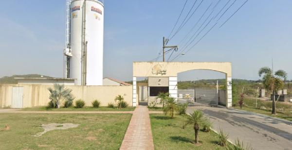 Vende-se em Itaborai-RJ  Casa, 51.60 de área total, 51.60 de área privativa, 150.00 de área do terreno,  2_qto(s), a.serv, WC, 1_sala(s), cozinha.