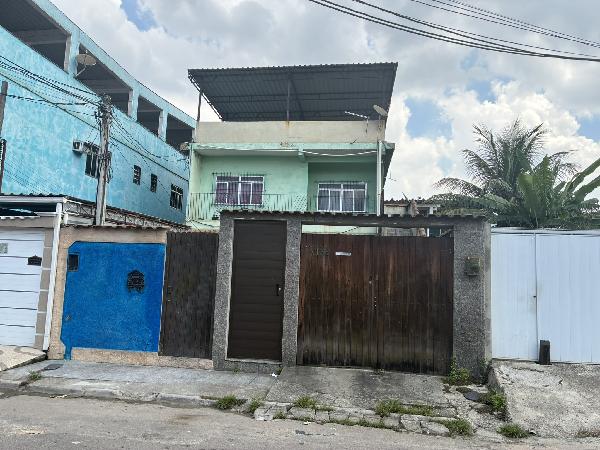 Vende-se em Duque De Caxias-RJ  Casa, 112.95 de área total, 86.25 de área privativa, 112.95 de área do terreno.