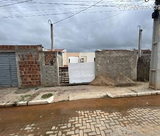 Vende-se em Belo Jardim-PE  Casa, 50.18 de área privativa, 125.02 de área do terreno,  2_qto(s), WC, 1_sala(s), cozinha.