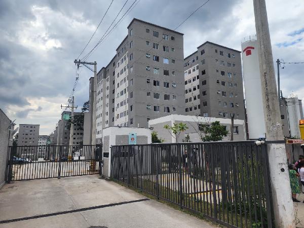 Vende-se em Sao Paulo-SP  apto, 70.71 de área total, 41.56 de área privativa,  2_qto(s), WC, 1_sala(s), cozinha.