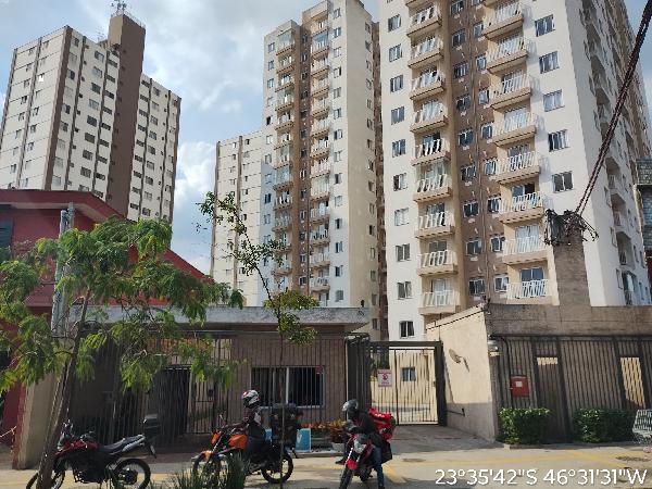Vende-se em Sao Paulo-SP  apto, 56.82 de área total, 37.18 de área privativa,  2_qto(s), a.serv, WC, 1_sala(s), cozinha, 1_vaga(s) de garagem.