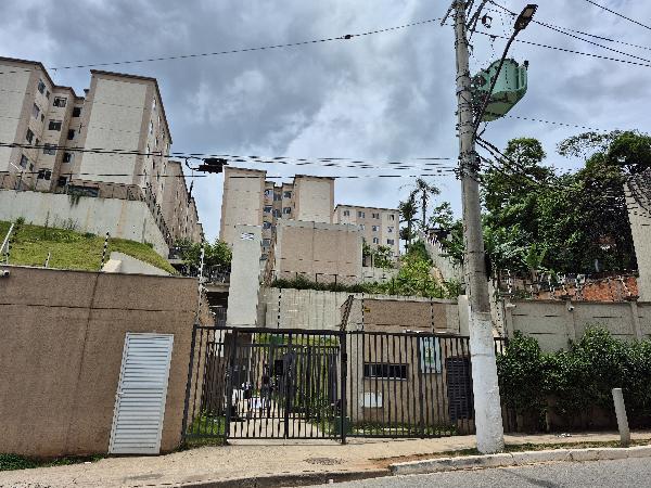 Vende-se em Sao Paulo-SP  apto, 78.07 de área total, 38.69 de área privativa,  2_qto(s), WC, 1_sala(s), cozinha.