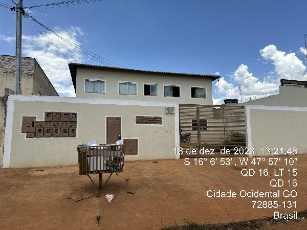 Vende-se em Cidade Ocidental-GO  apto, 50.00 de área privativa,  2_qto(s), a.serv, WC, 1_sala(s), cozinha, 1_vaga(s) de garagem.