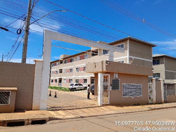 Vende-se em Cidade Ocidental-GO  apto, 85.82 de área total, 47.03 de área privativa,  2_qto(s), a.serv, WC, 1_sala(s), cozinha, 1_vaga(s) de garagem.