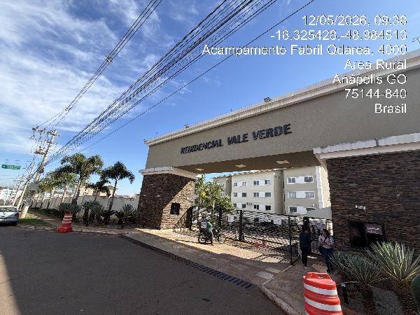Vende-se em Anapolis-GO  apto, 82.55 de área total, 47.64 de área privativa,  2_qto(s), a.serv, WC, 1_sala(s), cozinha, 1_vaga(s) de garagem.