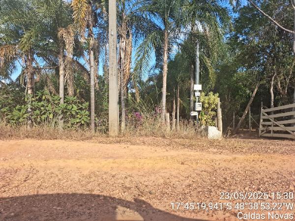 Vende-se em Caldas Novas-GO  Casa, 130.94 de área total, 130.94 de área privativa, 2719.07 de área do terreno,  2_qto(s), a.serv, WC, 1_sala(s), cozinha.