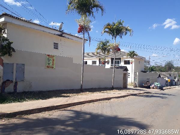 Vende-se em Cidade Ocidental-GO  apto, 50.17 de área privativa,  2_qto(s), WC, 1_sala(s), cozinha, 1_vaga(s) de garagem.