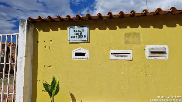Vende-se em Aguas Lindas De Goias-GO  Casa, 119.29 de área total, 63.25 de área privativa, 201.00 de área do terreno,  2_qto(s), a.serv, WC, 1_sala(s), cozinha, 1_vaga(s) de garagem.