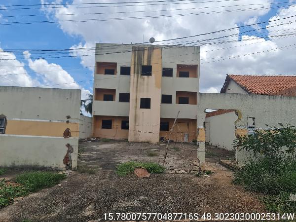 Vende-se em Aguas Lindas De Goias-GO  apto, 64.85 de área privativa,  2_qto(s), a.serv, WC, 1_sala(s), sacada, cozinha.