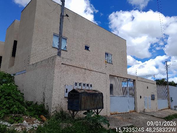 Vende-se em Aguas Lindas De Goias-GO  apto, 72.59 de área total, 62.50 de área privativa,  2_qto(s), a.serv, WC, 1_sala(s), cozinha.