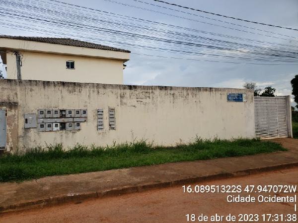 Vende-se em Cidade Ocidental-GO  apto, 109.21 de área total, 48.63 de área privativa, 1000.00 de área do terreno,  2_qto(s), WC, 1_sala(s), sacada, cozinha, 1_vaga(s) de garagem.