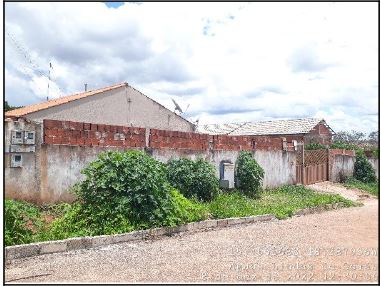 Vende-se em Aguas Lindas De Goias-GO  Casa, 63.21 de área privativa, 150.35 de área do terreno,  2_qto(s), varanda, a.serv, WC, 1_sala(s), cozinha.