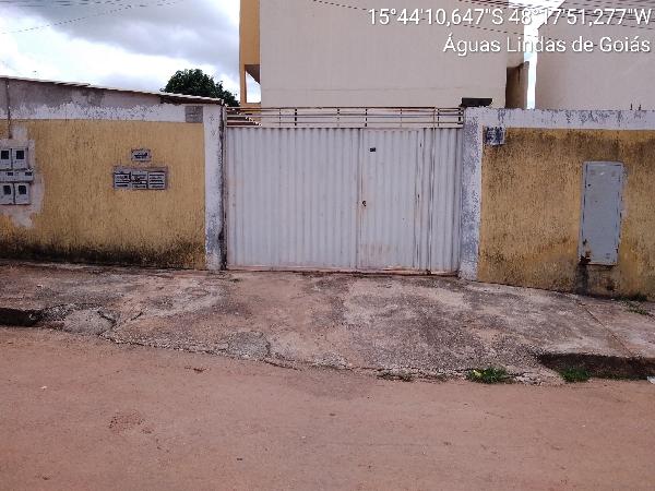 Vende-se em Aguas Lindas De Goias-GO  apto, 59.61 de área total, 59.61 de área privativa,  2_qto(s), a.serv, WC, 1_sala(s), cozinha.