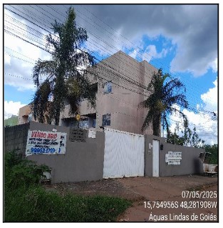 Vende-se em Aguas Lindas De Goias-GO  apto, 82.56 de área total, 61.48 de área privativa,  2_qto(s), varanda, WC, 1_sala(s), cozinha.