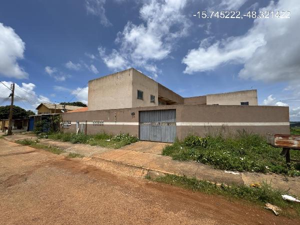 Vende-se em Aguas Lindas De Goias-GO  apto, 50.41 de área privativa,  2_qto(s), a.serv, WC, 1_sala(s), cozinha.