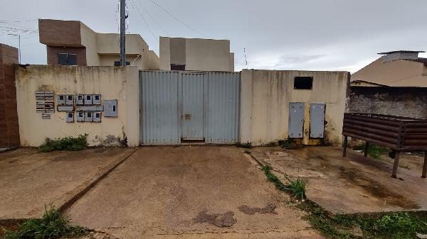 Vende-se em Aguas Lindas De Goias-GO  apto, 52.63 de área privativa,  2_qto(s), a.serv, WC, 1_sala(s), cozinha.