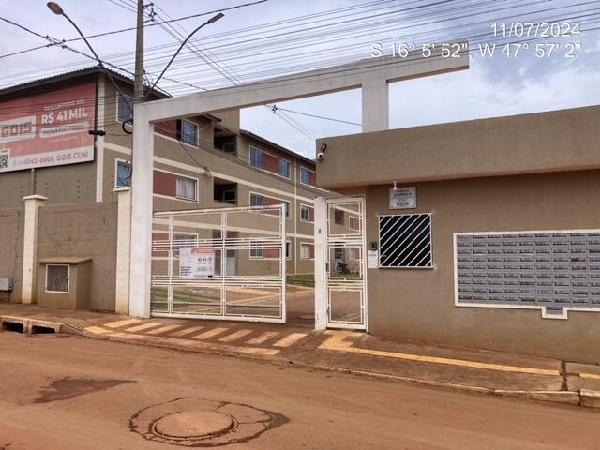 Vende-se em Cidade Ocidental-GO  apto, 44.77 de área privativa,  2_qto(s), a.serv, WC, 1_sala(s), cozinha, 1_vaga(s) de garagem.