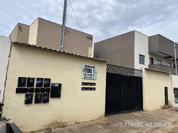 Vende-se em Aguas Lindas De Goias-GO  apto, 87.84 de área total, 53.49 de área privativa,  2_qto(s), a.serv, WC, 1_sala(s), cozinha.