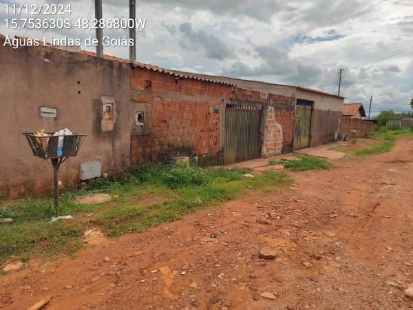 Vende-se em Aguas Lindas De Goias-GO  Casa, 64.35 de área privativa, 200.00 de área do terreno,  2_qto(s), a.serv, WC, 1_sala(s), cozinha, 1_vaga(s) de garagem.