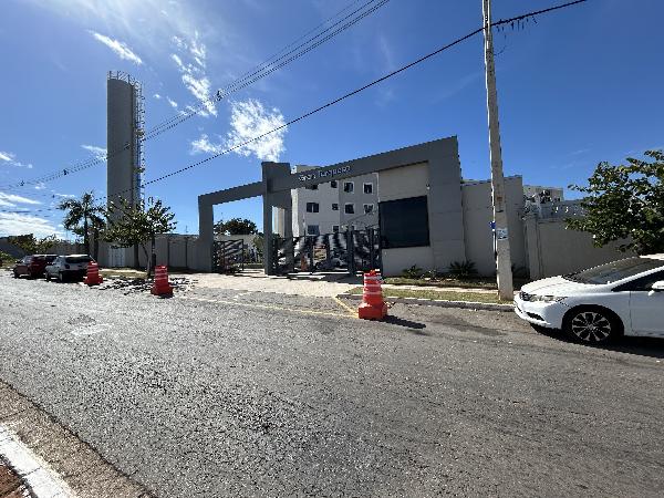 Vende-se em Aparecida De Goiania-GO  apto, 89.05 de área total, 41.35 de área privativa,  2_qto(s), a.serv, WC, 1_sala(s), cozinha, 1_vaga(s) de garagem.