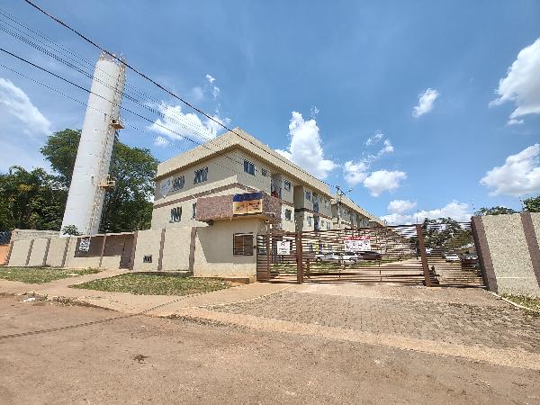 Vende-se em Cidade Ocidental-GO  apto, 143.43 de área total, 51.43 de área privativa,  2_qto(s), a.serv, WC, 1_sala(s), sacada, cozinha, 1_vaga(s) de garagem.