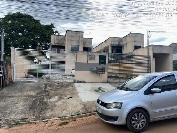 Vende-se em Cidade Ocidental-GO  apto, 142.67 de área total, 60.81 de área privativa,  2_qto(s), a.serv, WC, 1_sala(s), cozinha, 1_vaga(s) de garagem.