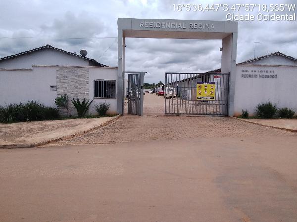 Vende-se em Cidade Ocidental-GO  Casa, 98.01 de área total, 54.65 de área privativa, 92.57 de área do terreno,  2_qto(s), a.serv, WC, 1_sala(s), cozinha, 1_vaga(s) de garagem.