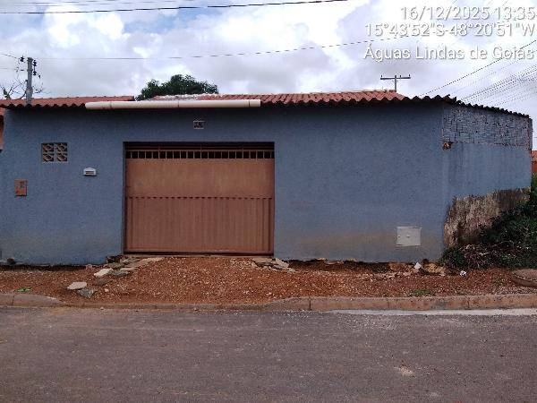 Vende-se em Aguas Lindas De Goias-GO  Casa, 59.81 de área total, 59.81 de área privativa, 215.50 de área do terreno,  2_qto(s), a.serv, WC, 1_sala(s), cozinha, 1_vaga(s) de garagem.