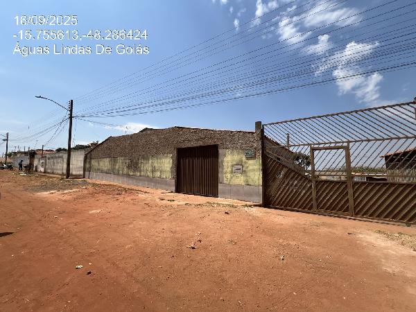 Vende-se em Aguas Lindas De Goias-GO  Casa, 59.34 de área total, 59.34 de área privativa, 150.00 de área do terreno,  2_qto(s), varanda, a.serv, WC, 1_sala(s), cozinha.
