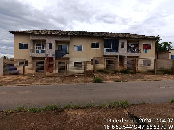 Vende-se em Cidade Ocidental-GO  apto, 50.06 de área privativa,  2_qto(s), a.serv, WC, 1_sala(s), cozinha.
