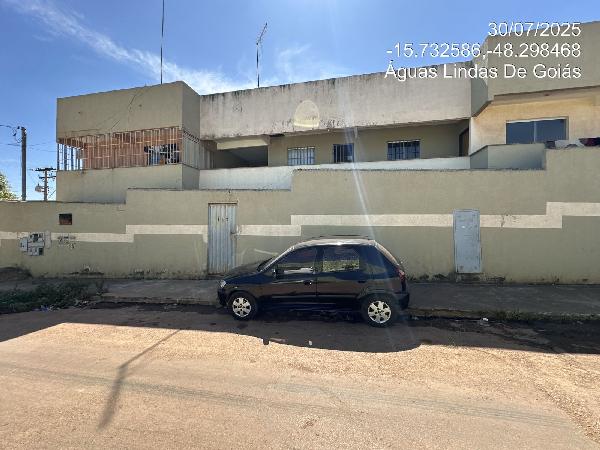Vende-se em Aguas Lindas De Goias-GO  apto, 95.90 de área total, 66.10 de área privativa,  2_qto(s), varanda, a.serv, WC, 1_sala(s), cozinha.