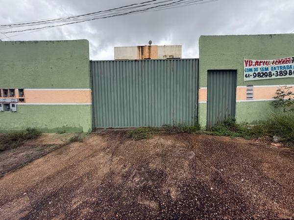 Vende-se em Aguas Lindas De Goias-GO  apto, 86.65 de área total, 64.85 de área privativa,  2_qto(s), varanda, a.serv, WC, 1_sala(s), cozinha, 1_vaga(s) de garagem.