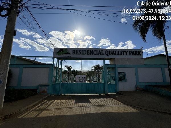 Vende-se em Cidade Ocidental-GO  apto, 50.23 de área privativa, 12200.00 de área do terreno,  2_qto(s), a.serv, WC, 1_sala(s), cozinha, 1_vaga(s) de garagem.