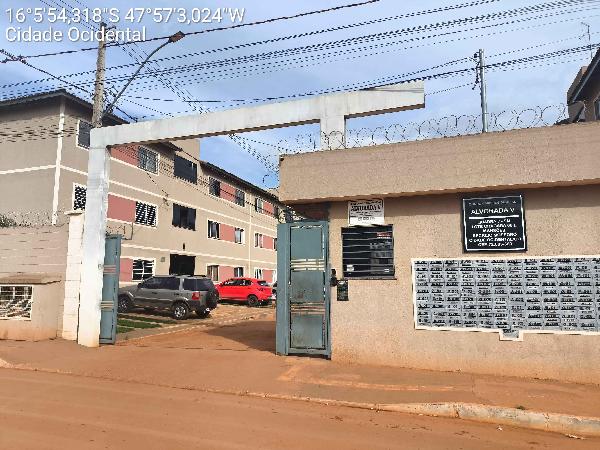 Vende-se em Cidade Ocidental-GO  apto, 47.03 de área privativa,  2_qto(s), a.serv, WC, 1_sala(s), cozinha, 1_vaga(s) de garagem.