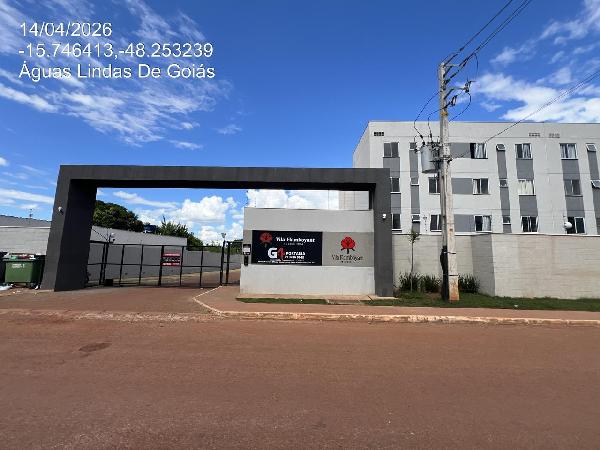 Vende-se em Aguas Lindas De Goias-GO  apto, 59.17 de área total, 43.40 de área privativa,  2_qto(s), varanda, a.serv, WC, 1_sala(s), cozinha, 1_vaga(s) de garagem.