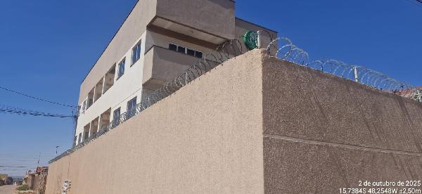 Vende-se em Aguas Lindas De Goias-GO  apto, 56.66 de área total, 56.66 de área privativa,  2_qto(s), varanda, a.serv, WC, 1_sala(s), cozinha, 1_vaga(s) de garagem.