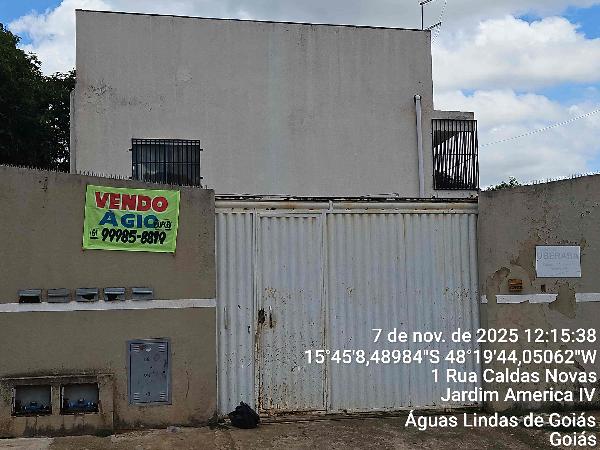 Vende-se em Aguas Lindas De Goias-GO  Casa, 108.33 de área total, 70.18 de área privativa, 71.83 de área do terreno,  2_qto(s), a.serv, WC, 1_sala(s), cozinha, 2_vaga(s) de garagem.