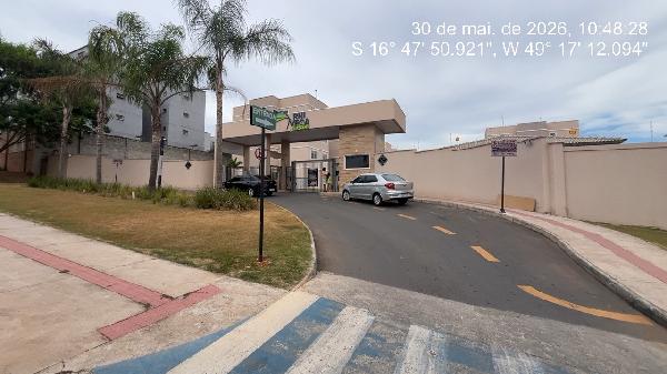 Vende-se em Aparecida De Goiania-GO  apto, 94.69 de área total, 45.65 de área privativa,  1_qto(s), WC, 1_sala(s), cozinha, 1_vaga(s) de garagem.