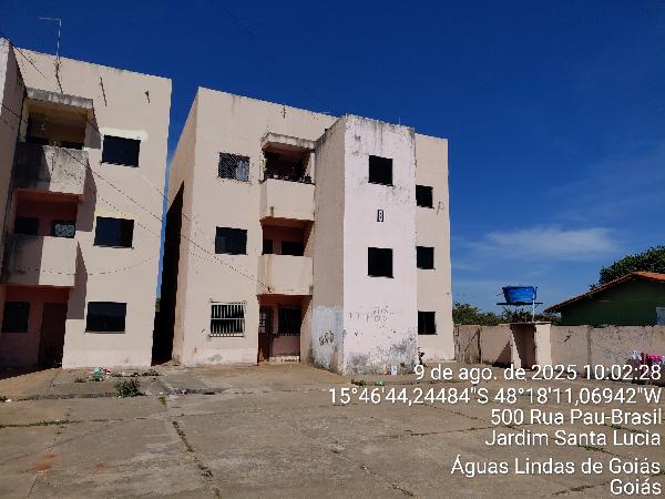 Vende-se em Aguas Lindas De Goias-GO  apto, 109.79 de área total, 52.97 de área privativa,  2_qto(s), a.serv, WC, 1_sala(s), cozinha.