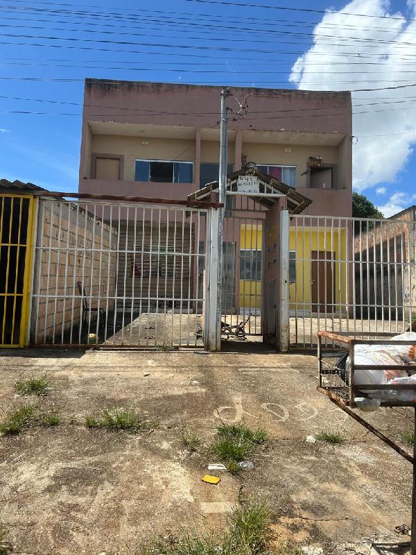 Vende-se em Cidade Ocidental-GO  apto, 60.76 de área total, 60.76 de área privativa,  2_qto(s), varanda, a.serv, WC, 1_sala(s), cozinha, 1_vaga(s) de garagem.