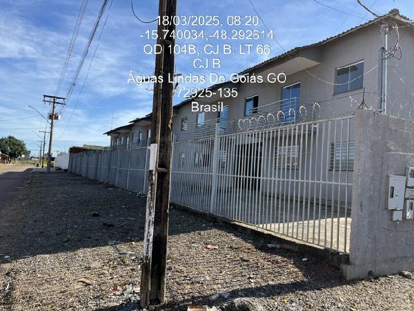 Vende-se em Aguas Lindas De Goias-GO  apto, 77.66 de área total, 48.03 de área privativa,  2_qto(s), a.serv, WC, 1_sala(s), cozinha, 1_vaga(s) de garagem.