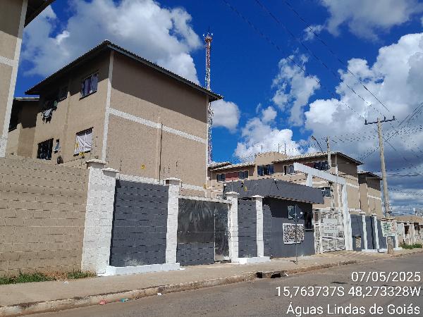 Vende-se em Aguas Lindas De Goias-GO  apto, 85.31 de área total, 44.77 de área privativa,  2_qto(s), a.serv, WC, 1_sala(s), cozinha, 1_vaga(s) de garagem.