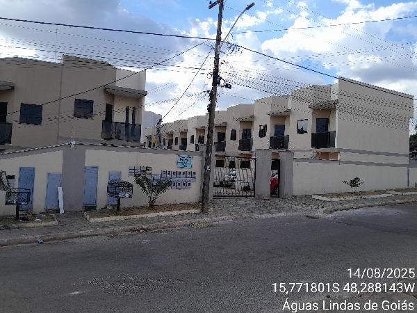 Vende-se em Aguas Lindas De Goias-GO  Casa, 116.70 de área total, 92.74 de área privativa, 82.30 de área do terreno,  2_qto(s), varanda, a.serv, WC, 1_sala(s), 1 lavabo(s), cozinha, 1_vaga(s) 