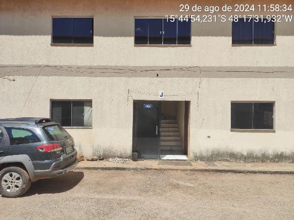 Vende-se em Aguas Lindas De Goias-GO  apto, 58.60 de área privativa,  2_qto(s), WC, 1_sala(s), cozinha, 1_vaga(s) de garagem.