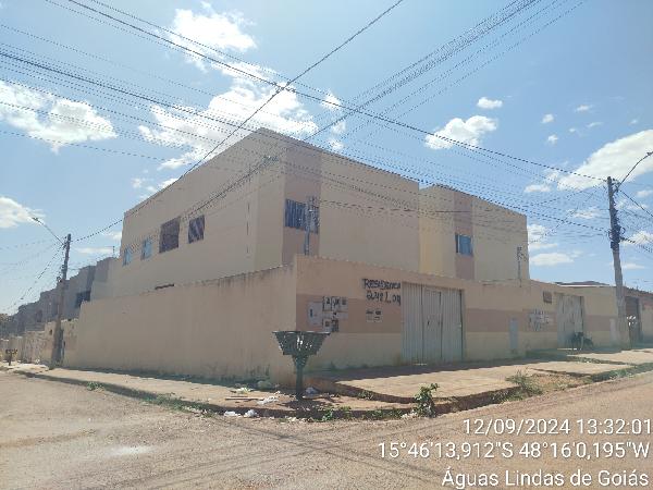 Vende-se em Aguas Lindas De Goias-GO  apto, 50.65 de área total, 50.65 de área privativa,  2_qto(s), WC, 1_sala(s), cozinha.