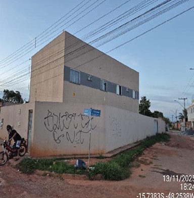 Vende-se em Aguas Lindas De Goias-GO  apto, 52.81 de área privativa,  2_qto(s), a.serv, WC, 1_sala(s), cozinha, 1_vaga(s) de garagem.