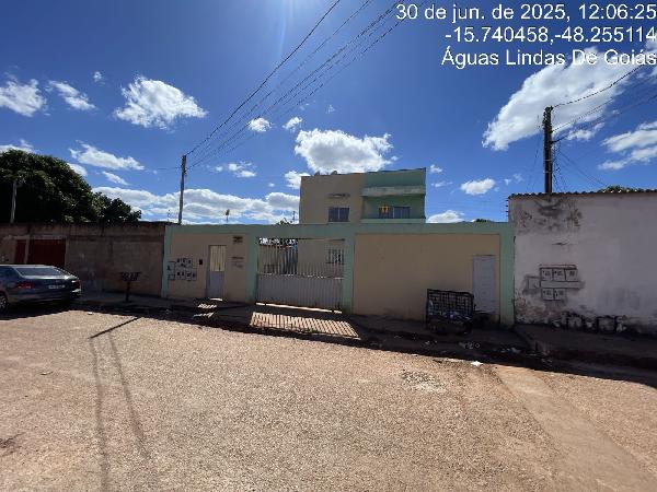 Vende-se em Aguas Lindas De Goias-GO  apto, 57.16 de área total, 50.62 de área privativa,  2_qto(s), a.serv, WC, 1_sala(s), cozinha, 1_vaga(s) de garagem.