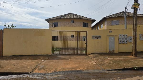 Vende-se em Cidade Ocidental-GO  apto, 50.40 de área privativa,  2_qto(s), a.serv, WC, 1_sala(s), cozinha, 1_vaga(s) de garagem.